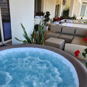 Hana Hot Tub Appartamento